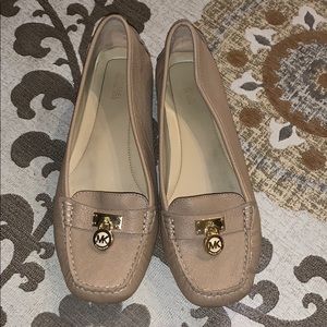 The perfect nude flats
